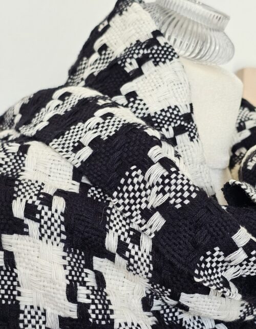 handwoven Black White Merinowool Scarf